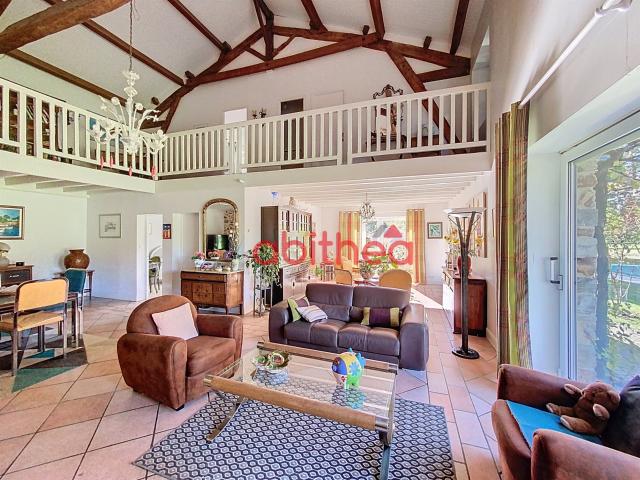 Magnifique propriété aux portes de Limoges 15 min sur 1ha. 220m² Chaptelat