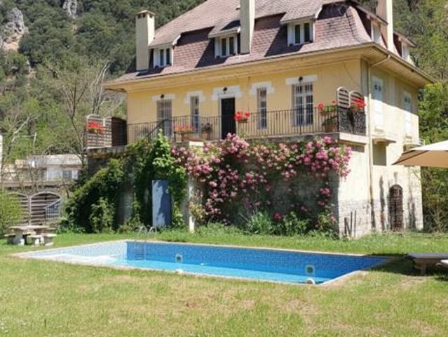 MAGNIFIQUE PROPRIETE DE 350 m2