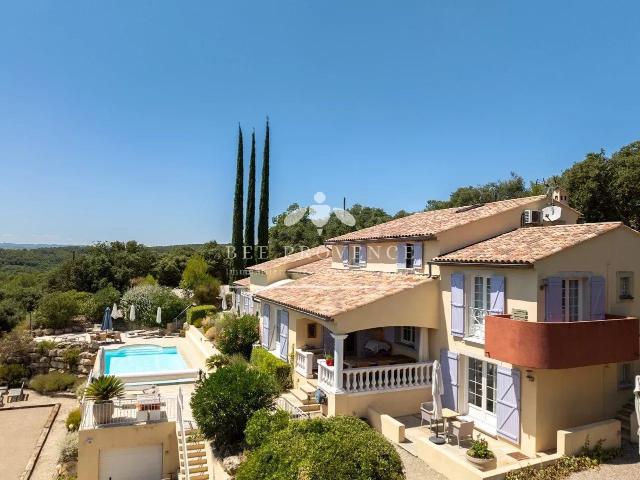 Magnifique propriété de luxe et de charme, avec vue panorami. 254m² Entrecasteaux