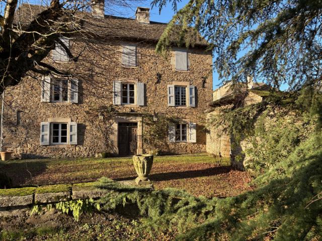 Magnifique propriété du 18éme siécle rénovée sur le domaine