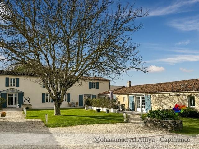 Magnifique propriété familiale avec gîte, studio et piscine. 370m² La rochelle