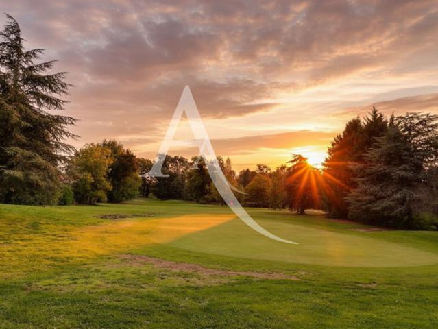 Magnifique propriété individuelle et familiale 7 p, 5 chbres 206 m², jardin, garage, cave dans le Domaine prisé du Golf à Courdimanche