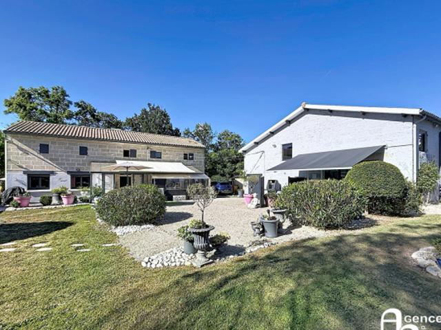 Magnifique Propriété Maison et Gîte de 370 m2