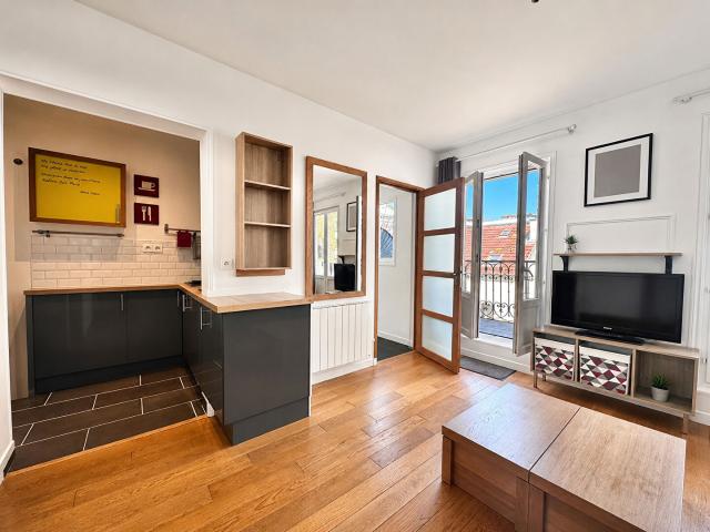 Magnifique Studio + Terrasse en dernier étage à Charonne