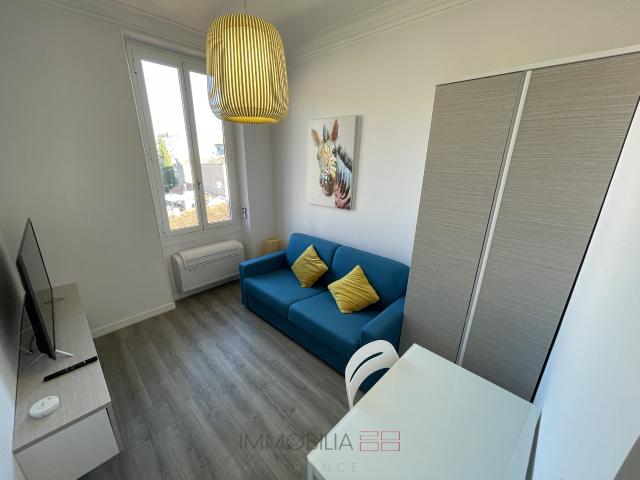 Magnifique studio meublé avec vue mer