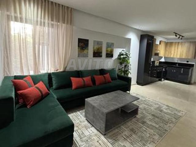 Magnifique studio meublé jamais habité