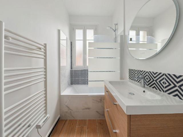 Magnifique studio rénové, meublé et tout équipé