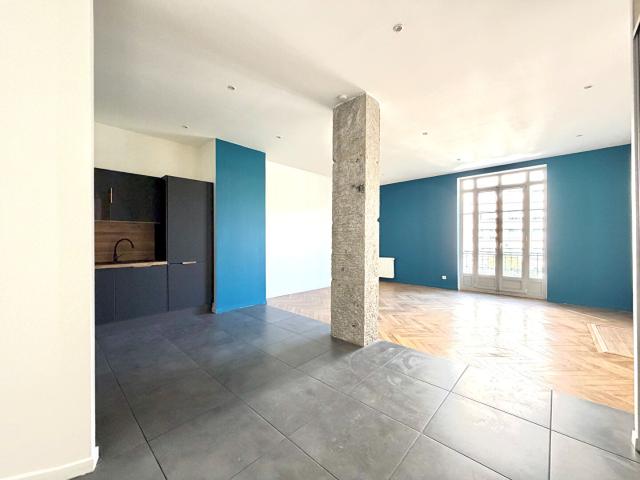 Magnifique T4 bourgeois de 102 m² Centre de Saint Étienne 3 Chambres