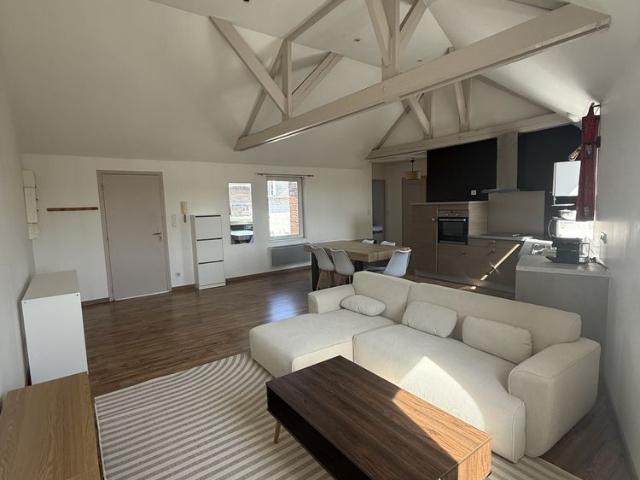Magnifique T2 bis de 62m2 entièrement meublé !