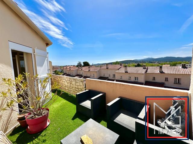 Magnifique T3 Derniere Etage Vue Nature 65m² Six Fours les Plages