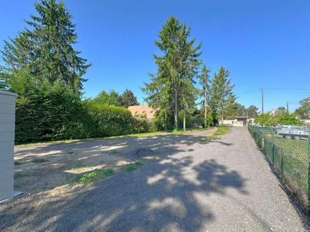 Magnifique terrain constructible de 511 m² situé au cœur du village d'Achères la Forêt