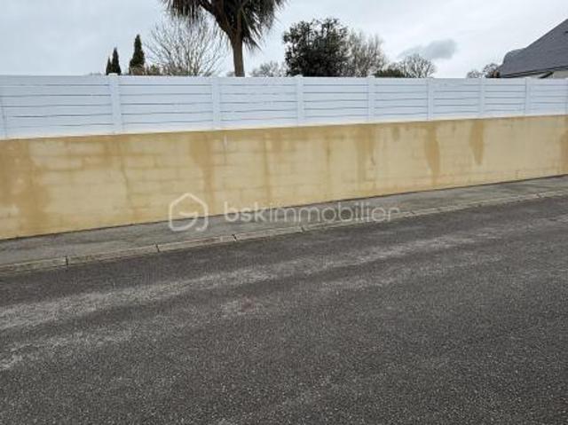 Magnifique terrain constructible et divisible à 15 mn du bord de mer