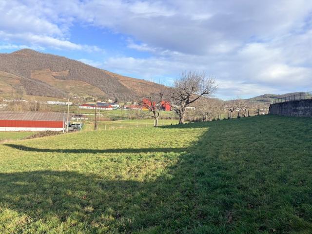 Magnifique terrain viabilisé de 1 193,00 m² à vendre à SAINT JEAN PIED DE PORT 64