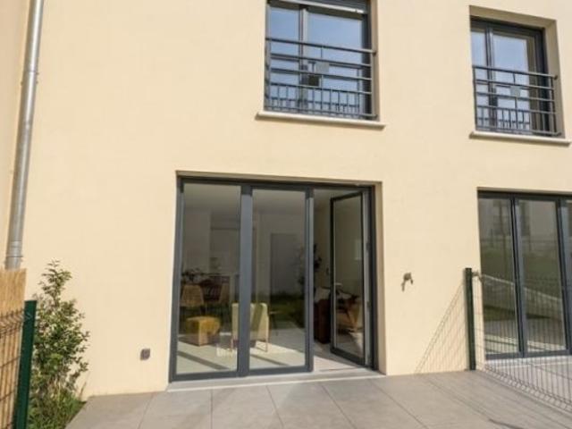 MAGNIFIQUE TRIPLEX DE 120M2 AVEC JARDIN