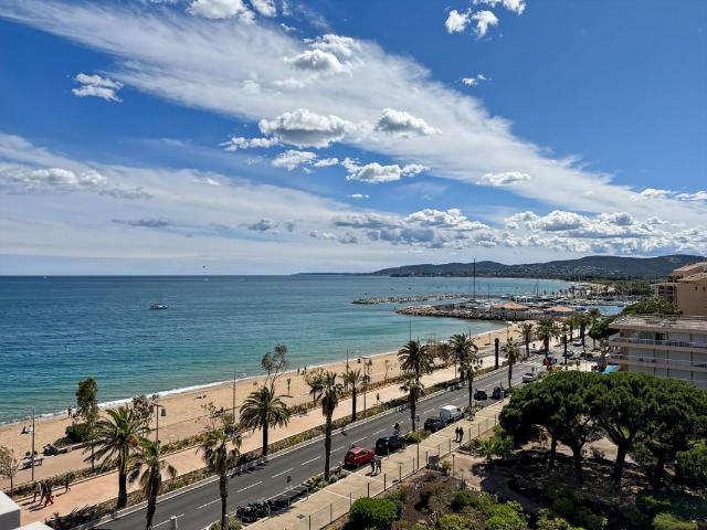 Magnifique vue mer de ce 2 pièces 38 m2 en étage elevé avec ascenseur