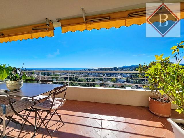 Magnifique Vue Panoramique, Appartement Traversant 4 Pièces. 93m² Le Cannet