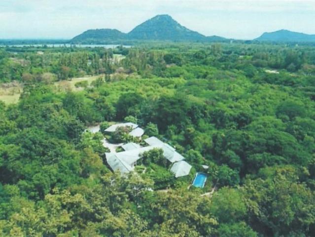 Magnifique villa avec dépendances proche de Hua Hin