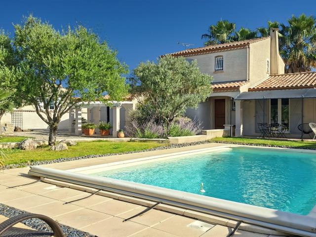 Magnifique villa avec piscine et extérieur d'exception à Mar. 167m² Maraussan