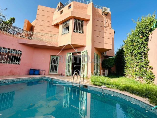 Magnifique villa avec piscine sur résidence