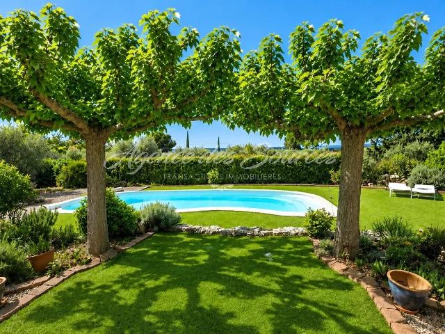 Magnifique Villa à Tavernes au cœur des oliviers