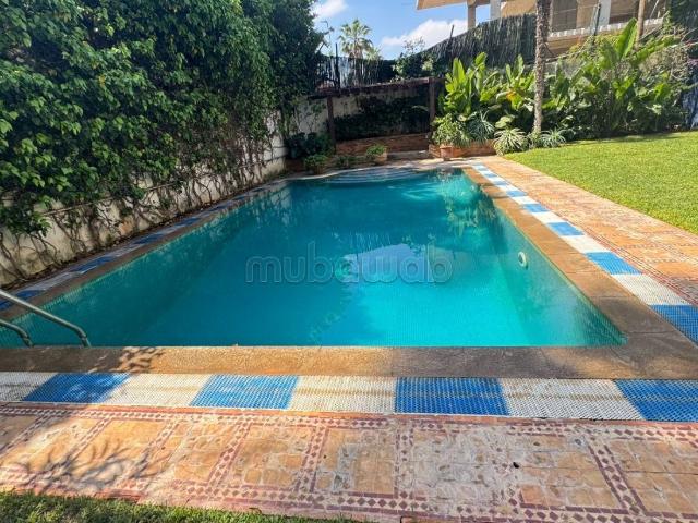 Magnifique villa à vendre à Californie. Surface de 1005 m²