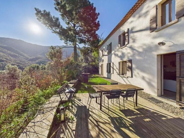 MAGNIFIQUE VILLA A VENDRE A UCCIANI