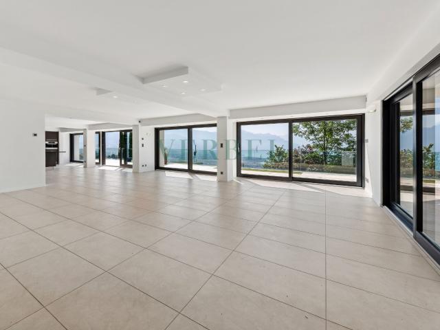 Magnifique villa contemporaine avec piscine et vue panoramique | dreamo. Ch