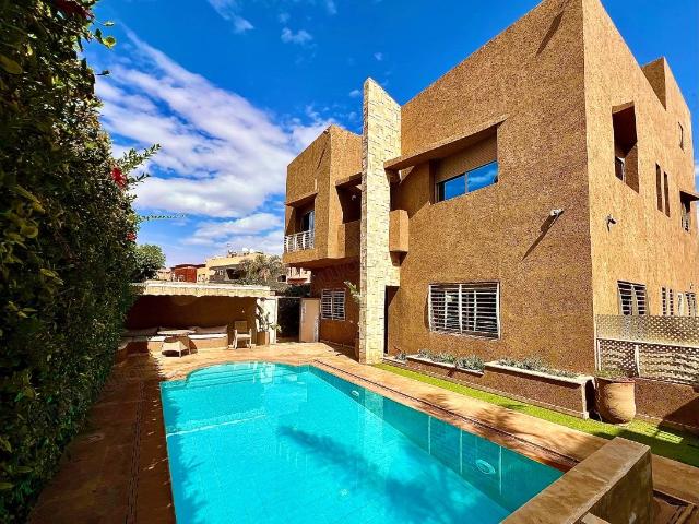 Magnifique villa de luxe à vendre à Targa – Marrakech
