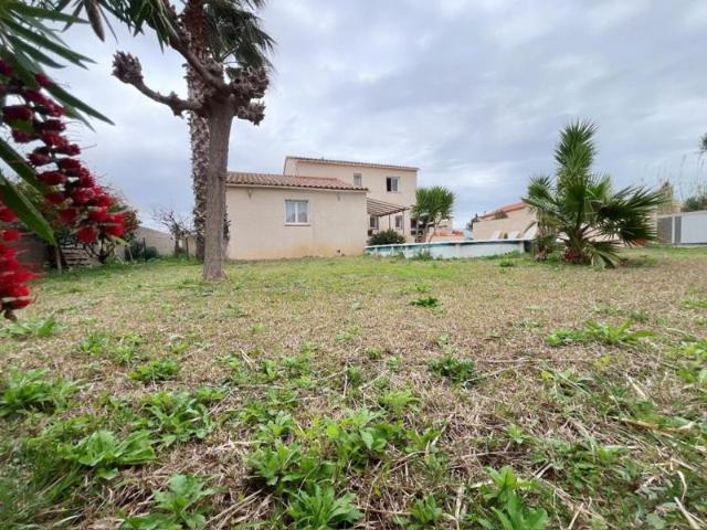 Magnifique villa de 130 m² sur un terrain 4 faces de 740 m² au fond d'une impasse calme