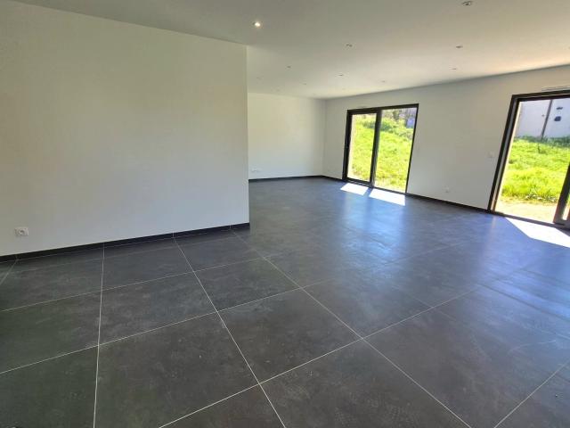 Magnifique villa de 2024 T4 de 130 m2 Saint Cergues