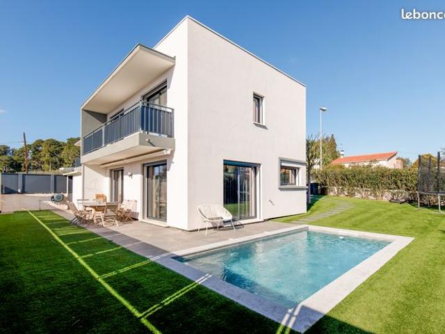 Magnifique villa entièrement rénovée dans les hauteurs d’Antibes