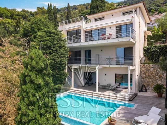 Magnifique villa quartier prestigieux avec belle vue sur la. 240m² Menton