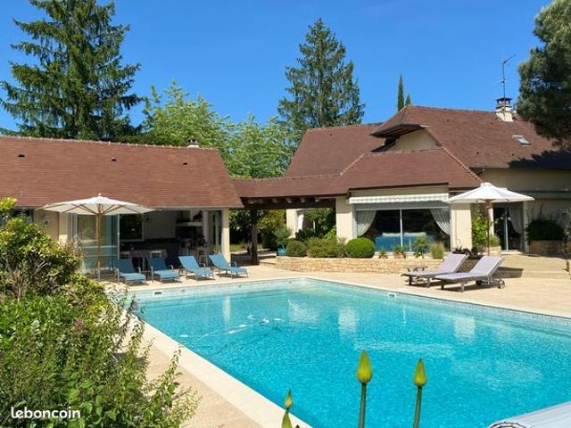 Magnifique villa sur les hauteurs