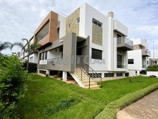 Magnifique Villa Triplex d’angle HARHOURA