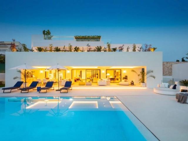 Magnifique Villa vallée du golf d'Aloha, à Nueva Andalucia
