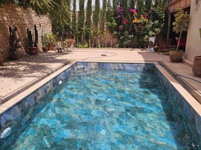 Magnifique Villa 4 CH. Et 4 sdb. Avec piscine