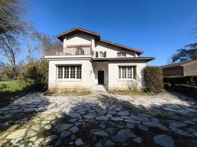 Magnifique villa, 5 chambres, proche de Montauban