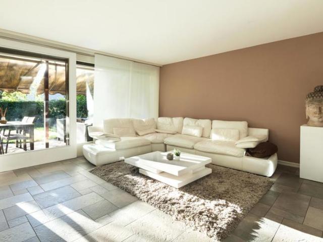 Magnifique 2 pièces avec terrasse et jardin idéalement situé