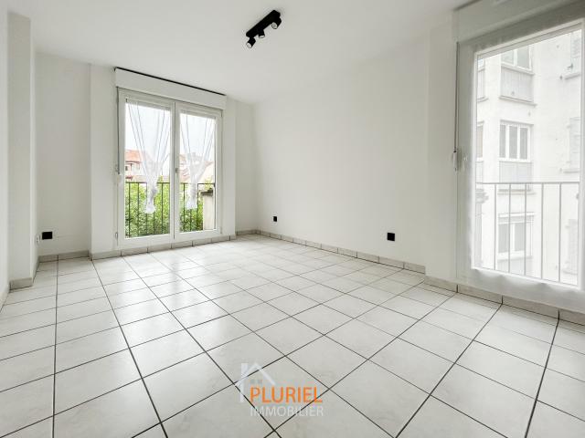 Magnifique 2 pièces 37.5m² à NEUDORF Magnifique 4 pièces 105m² meublé Quai Mullenheim Exceptionnel 3 pièces 60.7m² à BISCHHEIM EXCEPTIONNEL DUPLEX 3 PIÈCES MEUBLÉ EN CENTRE VILLE DE STRASBOURG Exceptionnel 2 pièces 65.4m² au PLAZA Magnifique 2 pièces 51m²