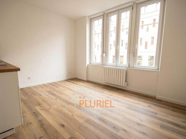 Magnifique 2 pièces 31.6m² Quartier Gare à STRASBOURG Joli 4 pièces 96m² au Contades à STRASBOURG Exceptionnel 3 pièces meublé de 58,09m² en hypercentre de STRASBOURG Joli 2 pièces 42.9m² Quartier Forêt Noire à STRASBOURG