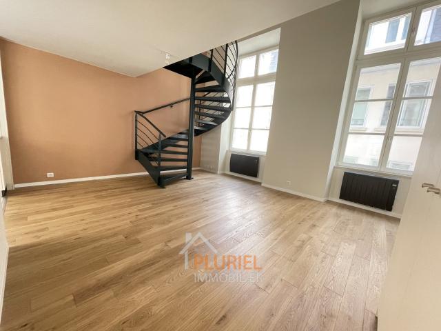 Magnifique 2 pièces 52.8m² Place Gutenberg à STRASBOURG Magnifique Studio meublé 24.15m² Quartier Forêt Noire / Esplanade Joli 4 pièces 62.2m² à NEUDORF Magnifique 1 pièce 22m² meublé au Contades Exceptionnel 2 pièces meublé en Hypercentre de Strasbourg J
