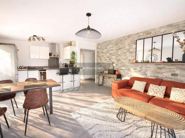 Magnifique 3 pièces en dernier étage Valescure 65m² Fréjus