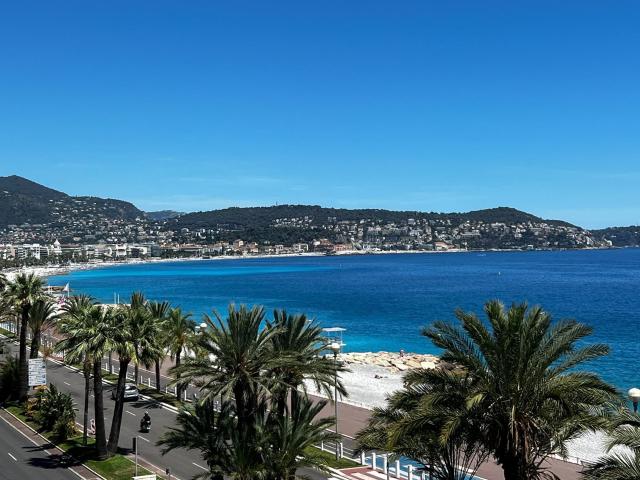 Magnifique 3 pièces face à la Mer sur la promenade des angla. 63m² Nice