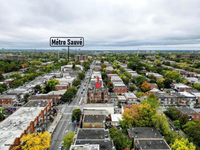 Magnifique 4 1/2 Condo Semi Meublé avec Terrasse sur le Toit et Vue sur le Mont Royal – Ahuntsic Cartierville