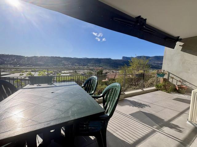 Magnifique 4 pièces terrasse avec stationnement 89m² Nice