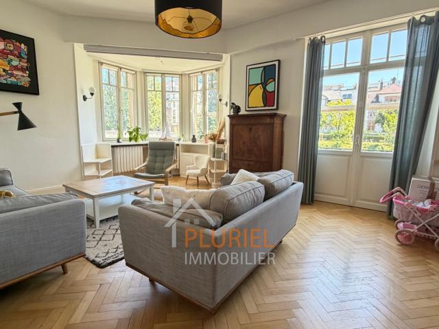 Magnifique 4 pièces 105m² meublé Quai Mullenheim Exceptionnel 3 pièces 60.7m² à BISCHHEIM Magnifique 3 pièces 58.5m² meublé à NEUDORF Joli 4 pièces 96m² à Neudorf Magnifique Studio meublé 24,08m² Quartier Forêt Noire / Esplanade EXCEPTIONNEL DUPLEX 3 PIÈC