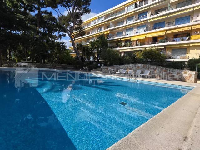 MAGNIFIQUE 4P DANS RESIDENCE AVEC PISCINE ET VUE MER