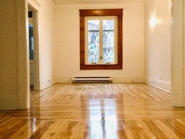 Magnifique 6½ lumineux – Disponible à partir du 15 août