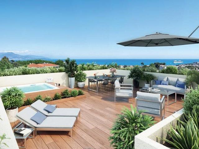 MAGNIQUE TOIT TERRASSE DE 85M² VUE MER AVEC 150 M² DE TERRASSE J