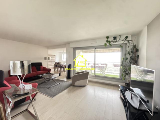 Magnique appartement pleine vue mer